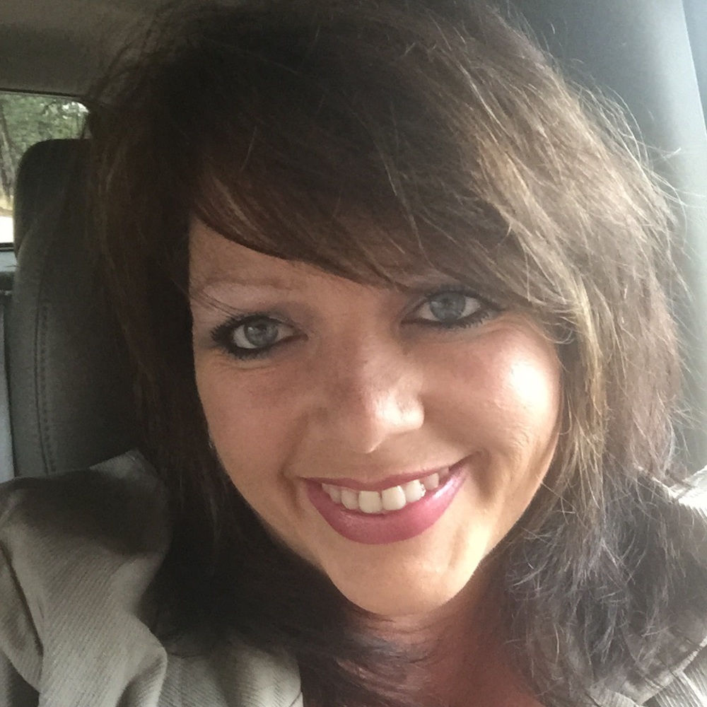 Meet your Posher, Suzette